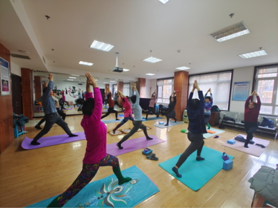 張店區房鎮鎮開展“身心‘瑜’悅 ‘伽’倍美麗”活動，推動健康生活與社區共建